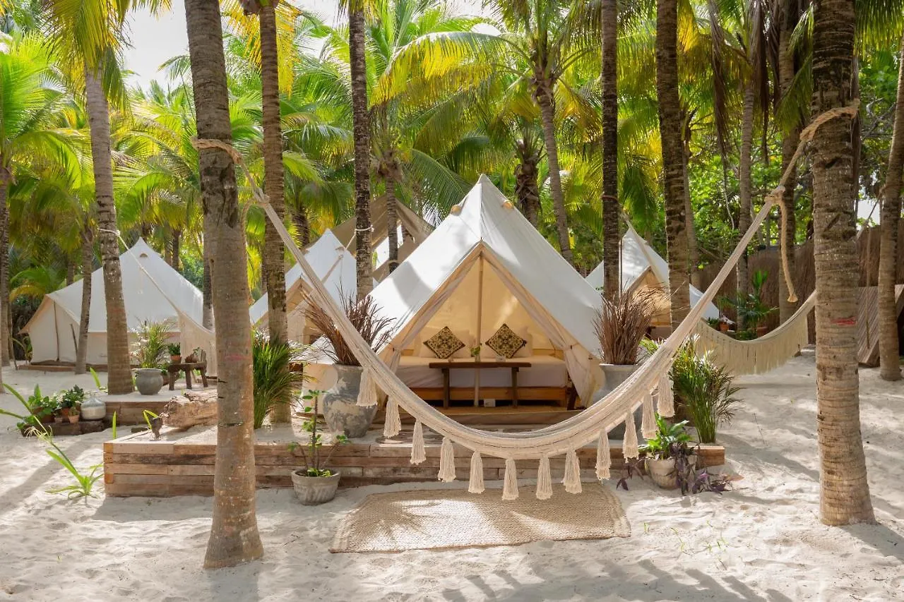 Cinco Tulum Hotel Luxe tent