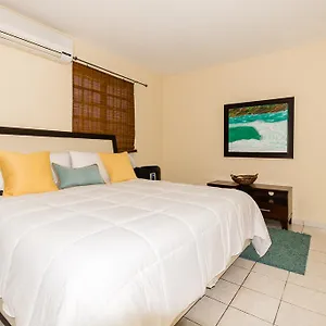 Sol Del Atlantico At 681 Ocean Drive Guest house Arecibo