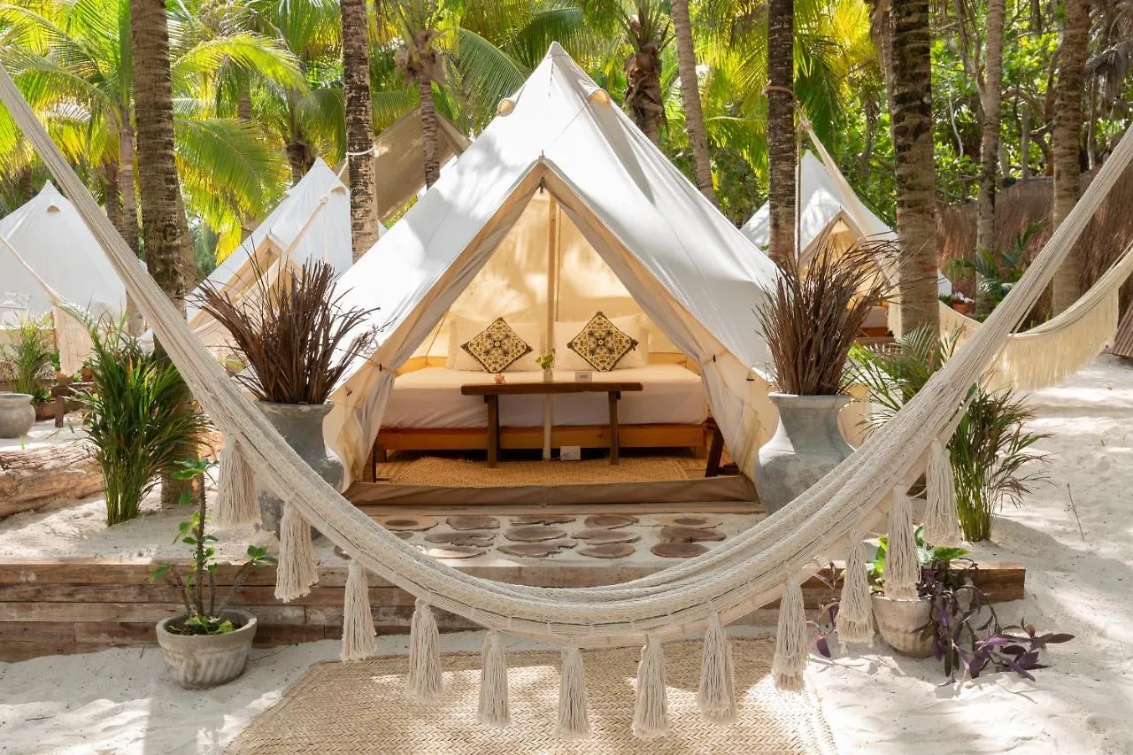 Luxury tent Cinco Tulum Hotel